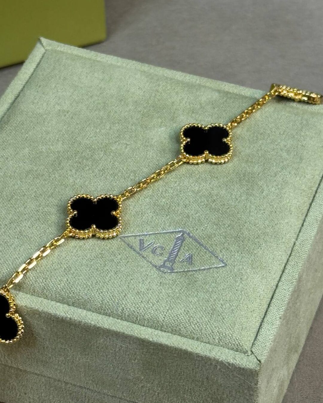 Браслет Van Cleef & Arpels Vintage Alhambra