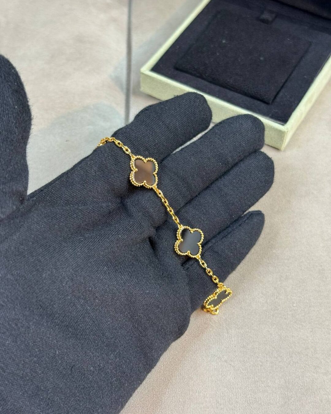Браслет Van Cleef & Arpels Vintage Alhambra