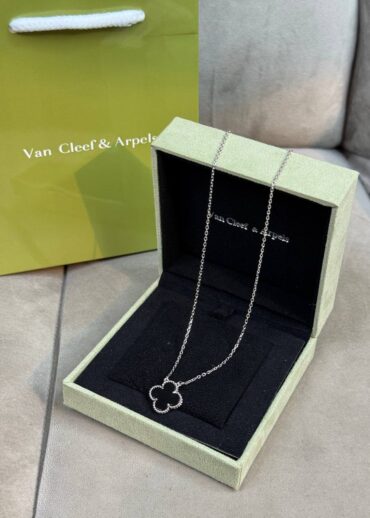 Колье Van Cleef & Arpels Vintage Alhambra