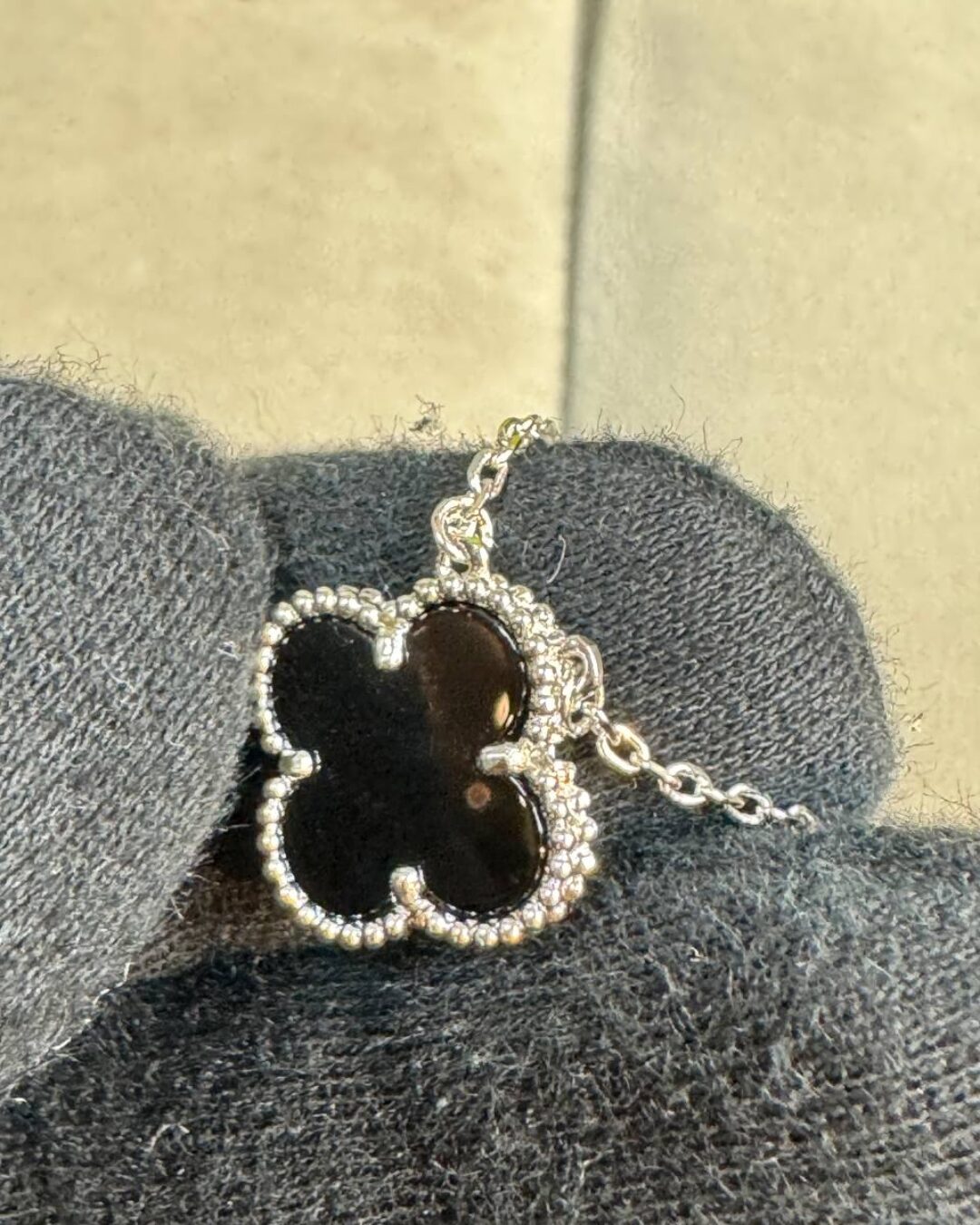 Колье Van Cleef & Arpels Vintage Alhambra