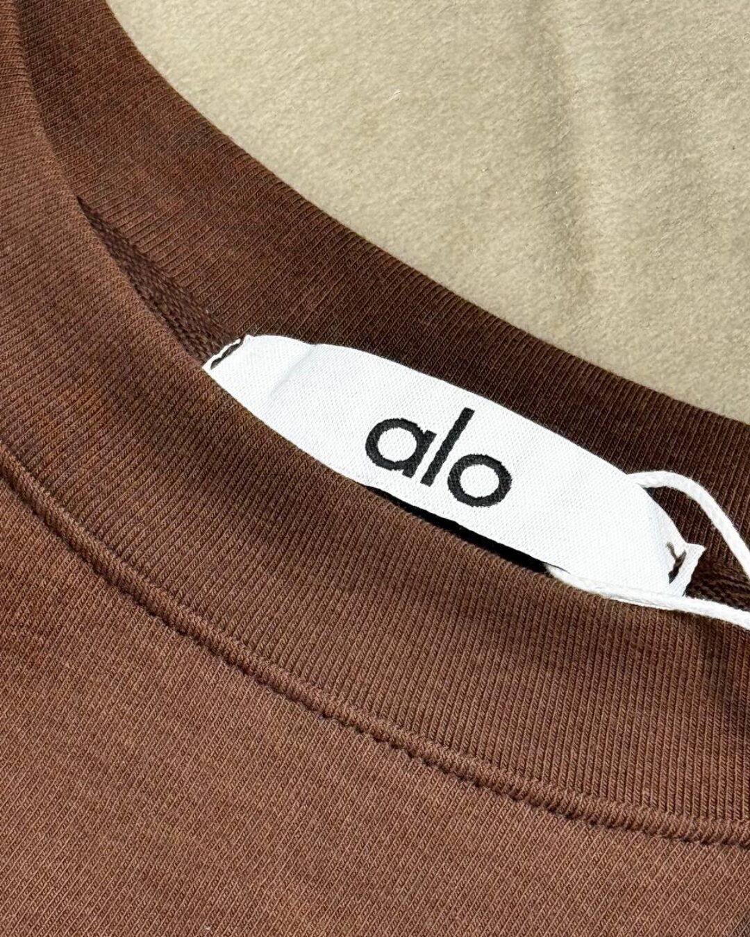 Костюм Alo