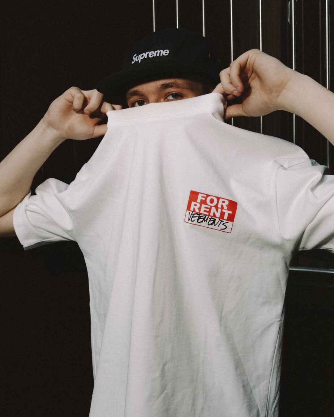 Футболка Vetements For Rent