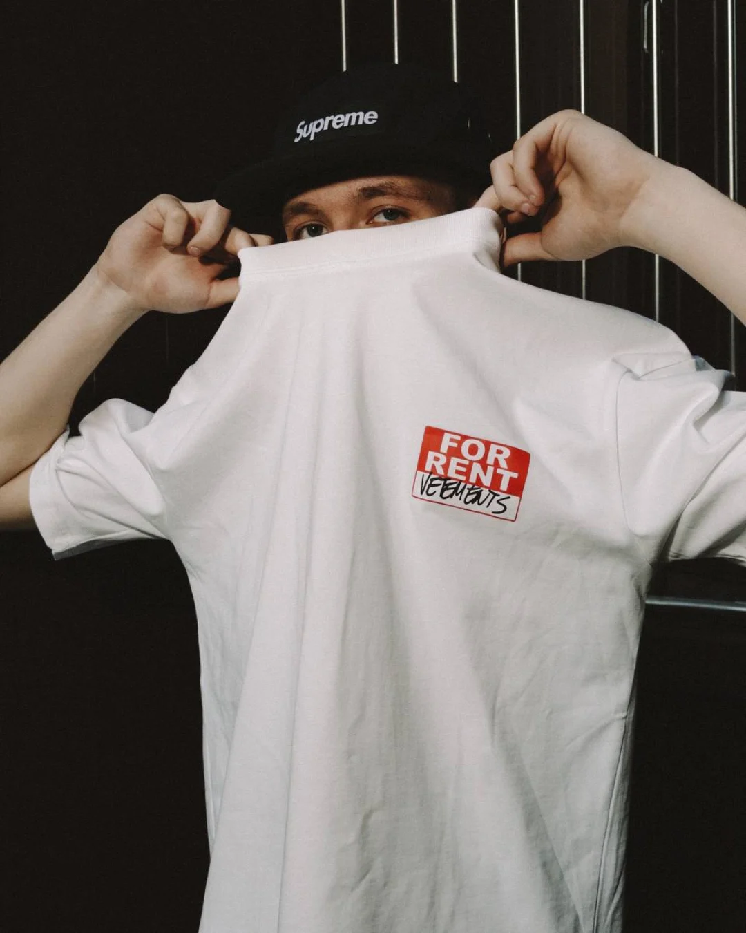 Футболка Vetements For Rent