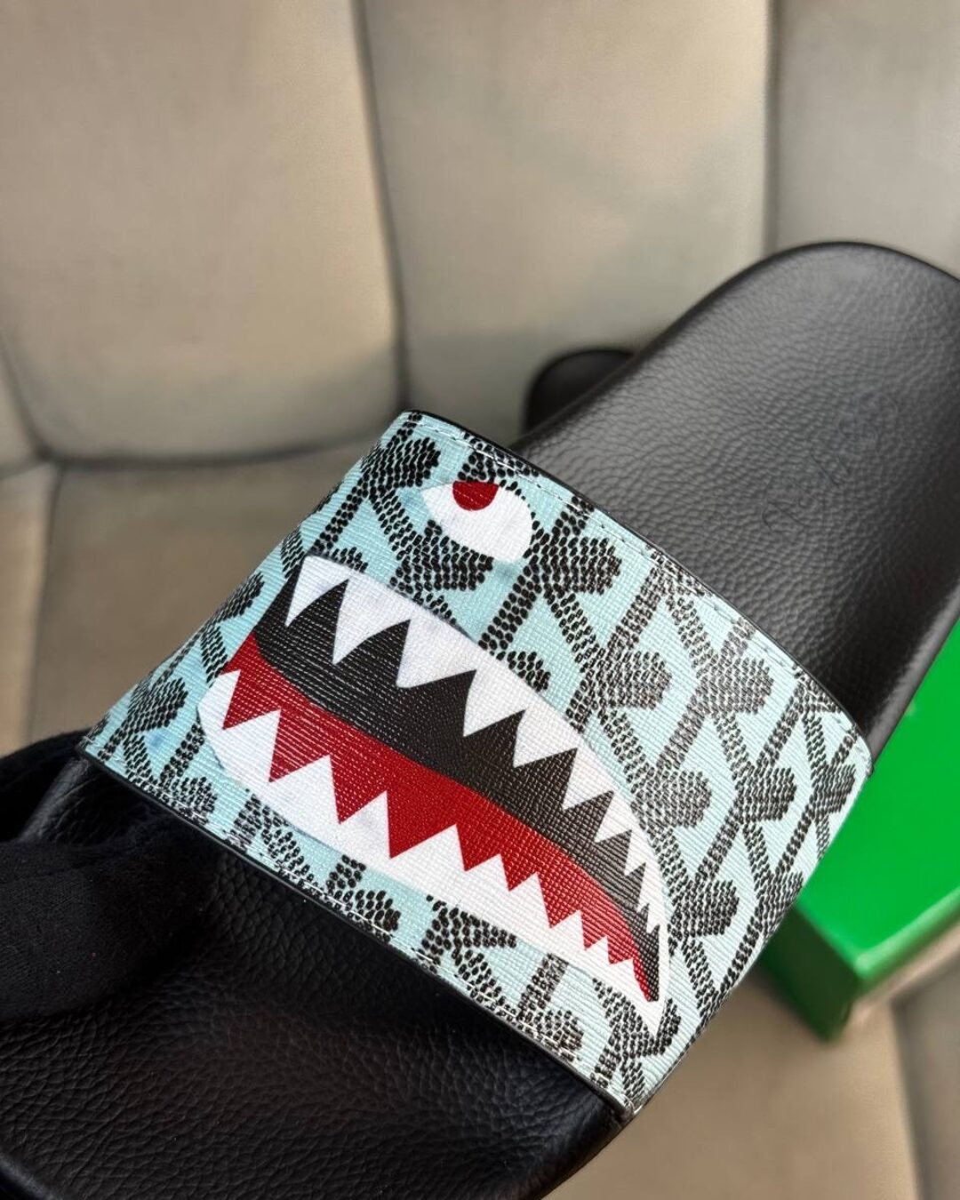 Тапки Goyard