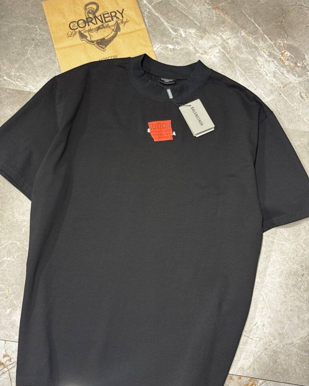 Футболка Balenciaga