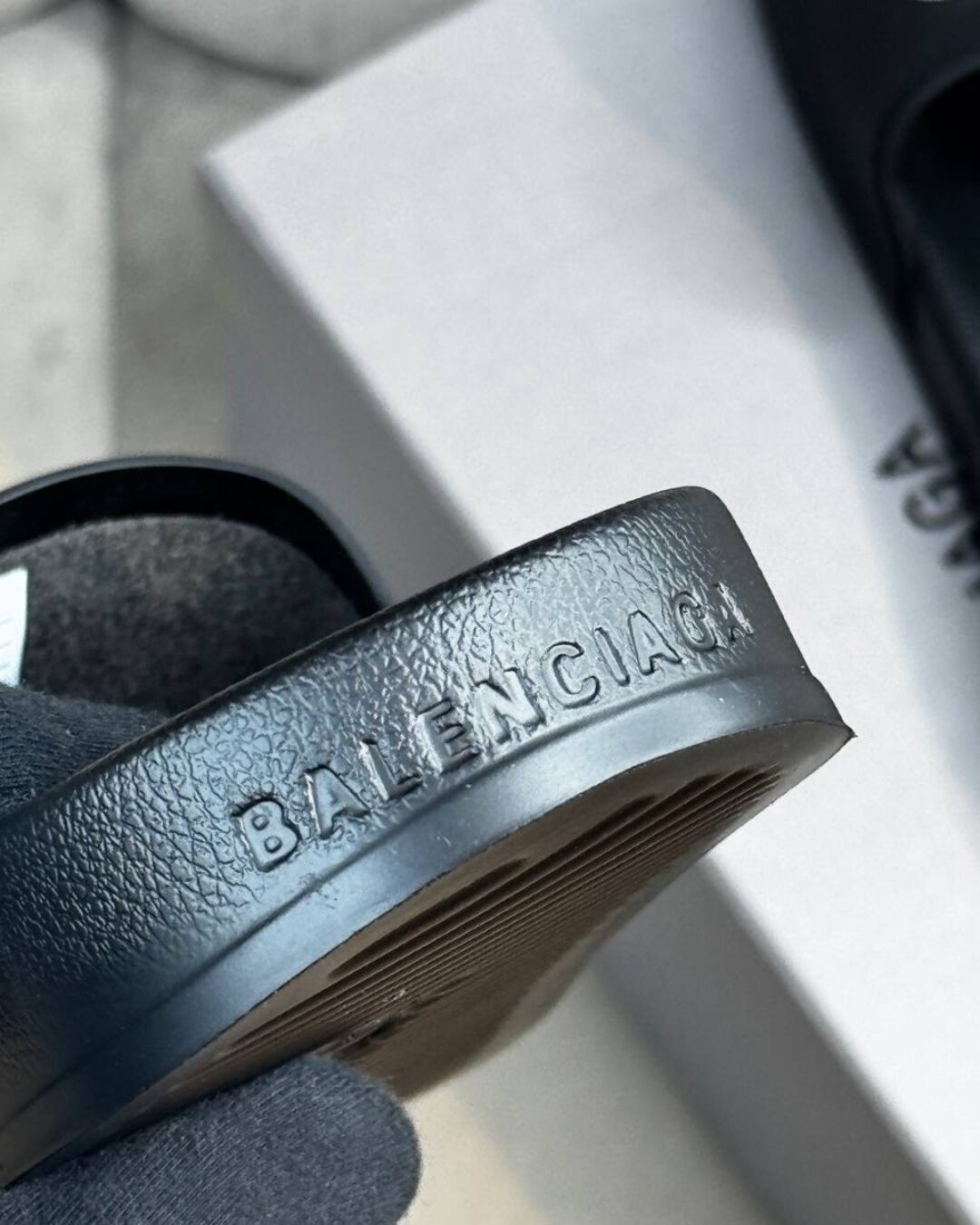 Тапки Balenciaga