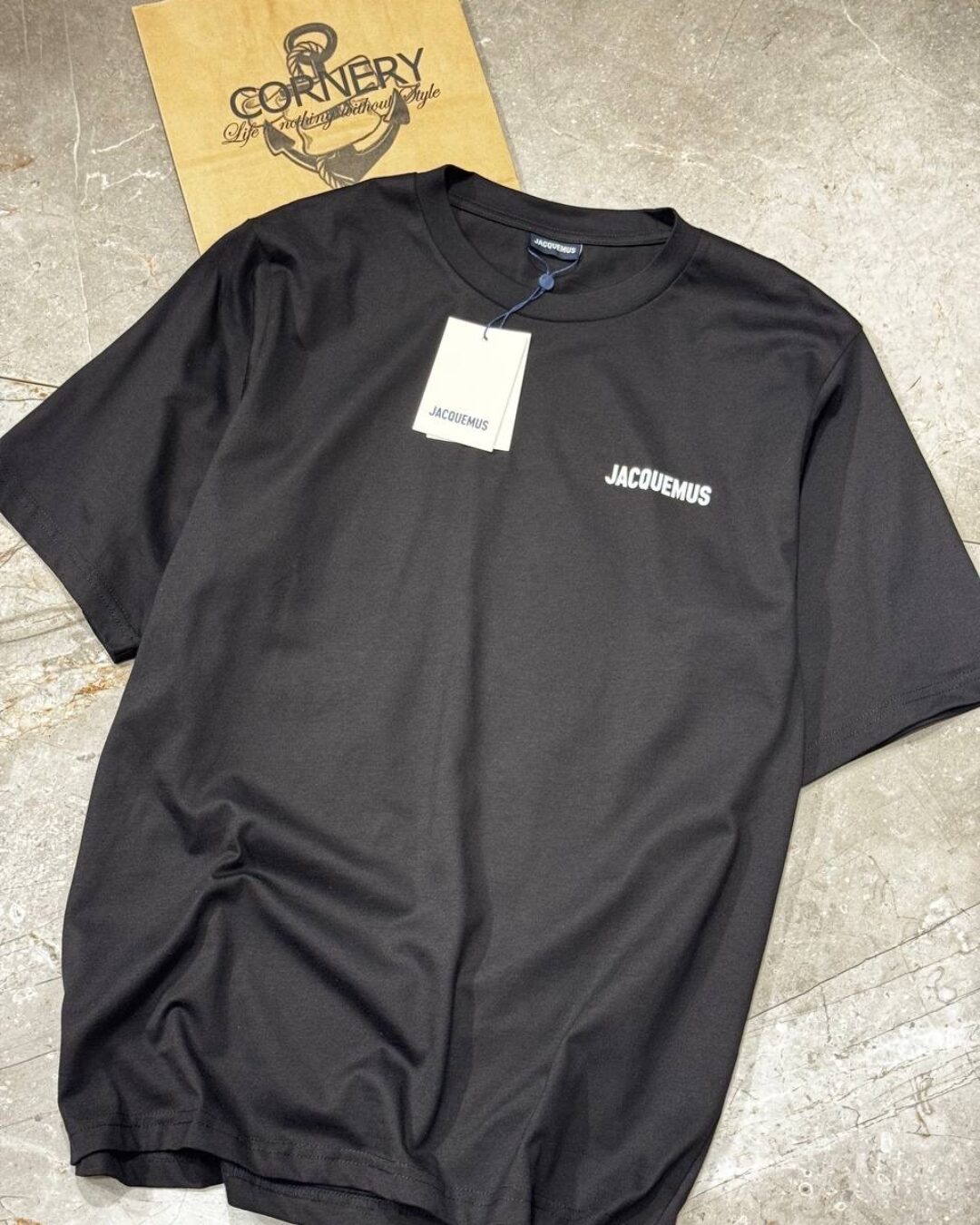 Футболка Jacquemus