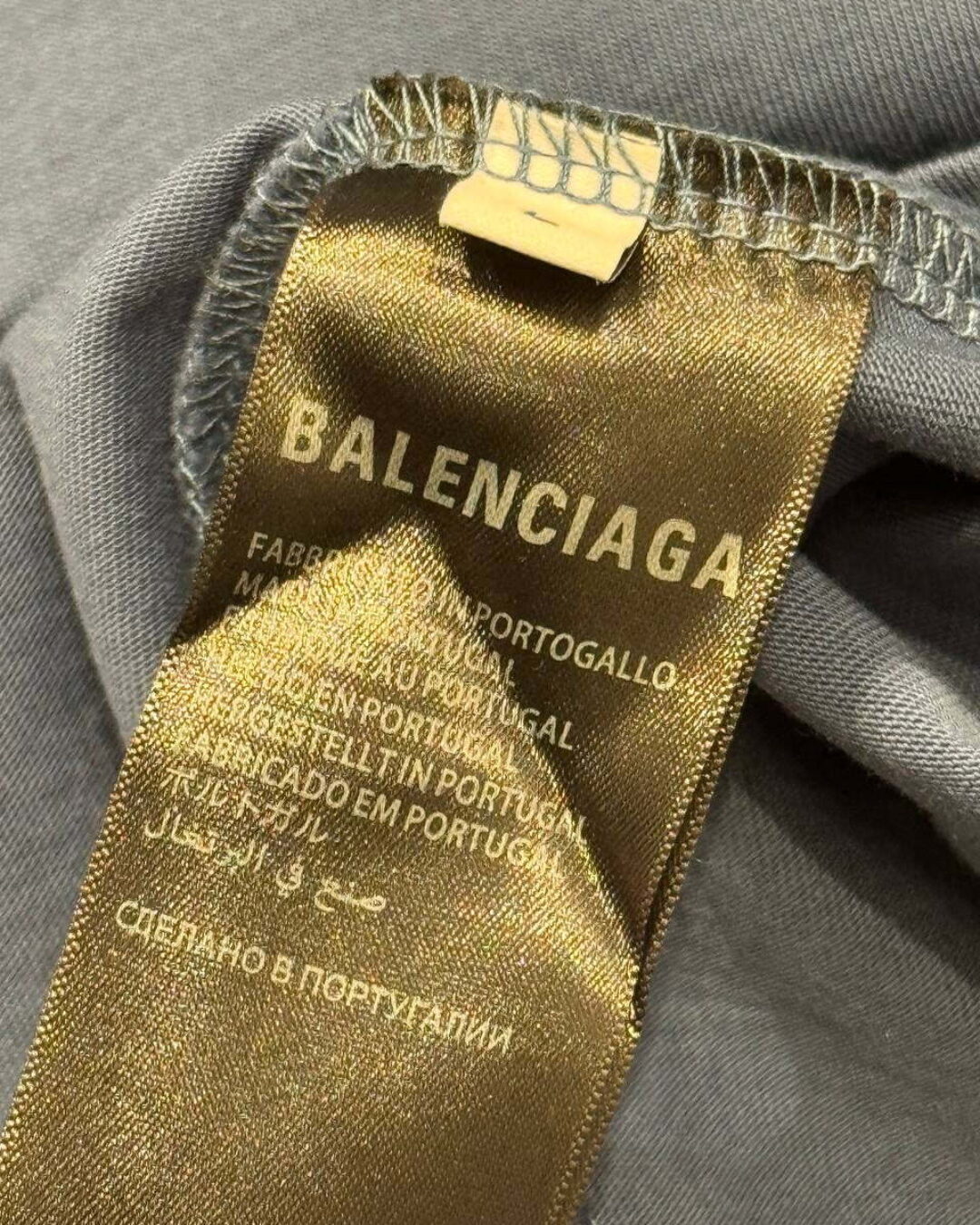 Футболка Balenciaga