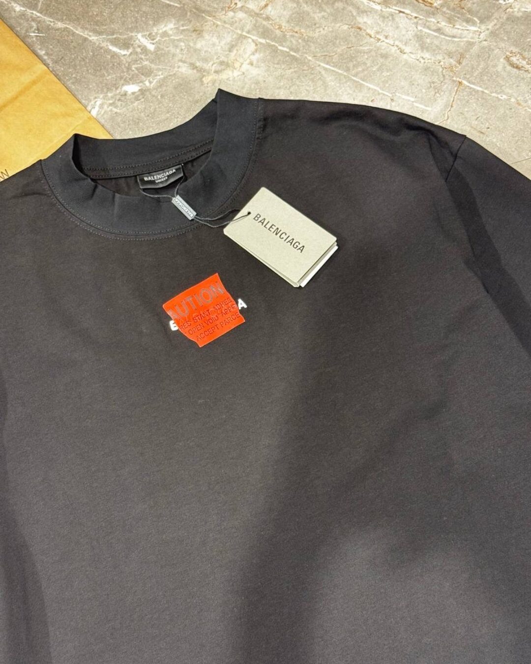 Футболка Balenciaga
