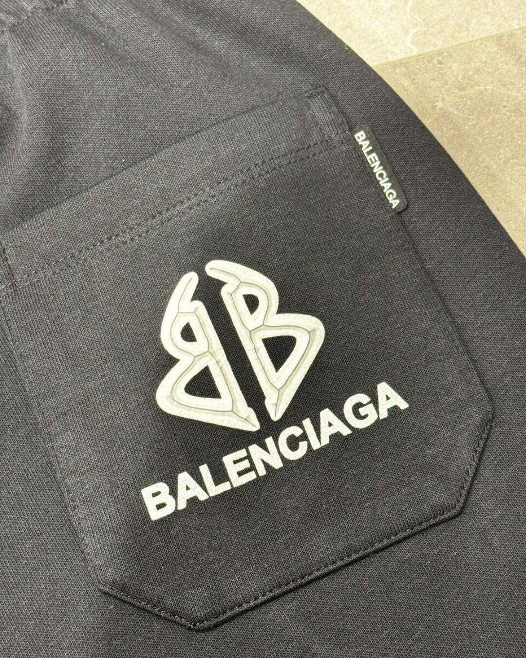 Шорты Balenciaga