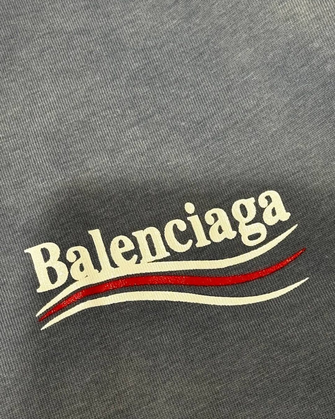 Футболка Balenciaga