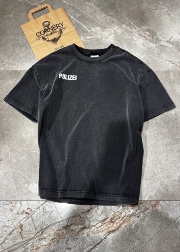 Футболка Vetements