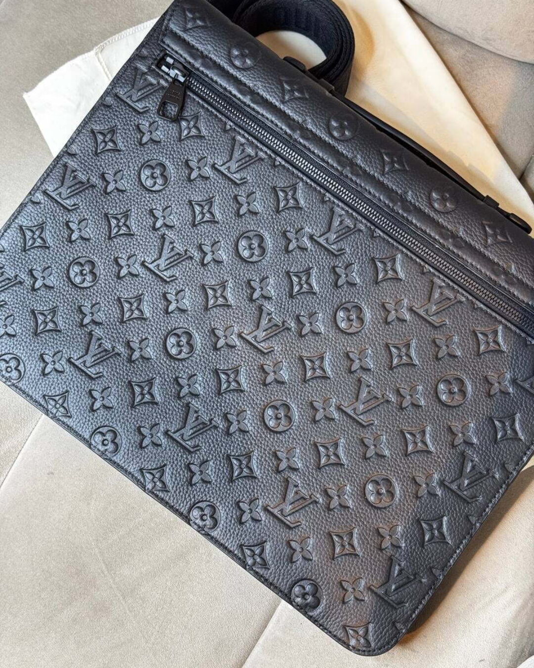 Сумка Louis Vuitton