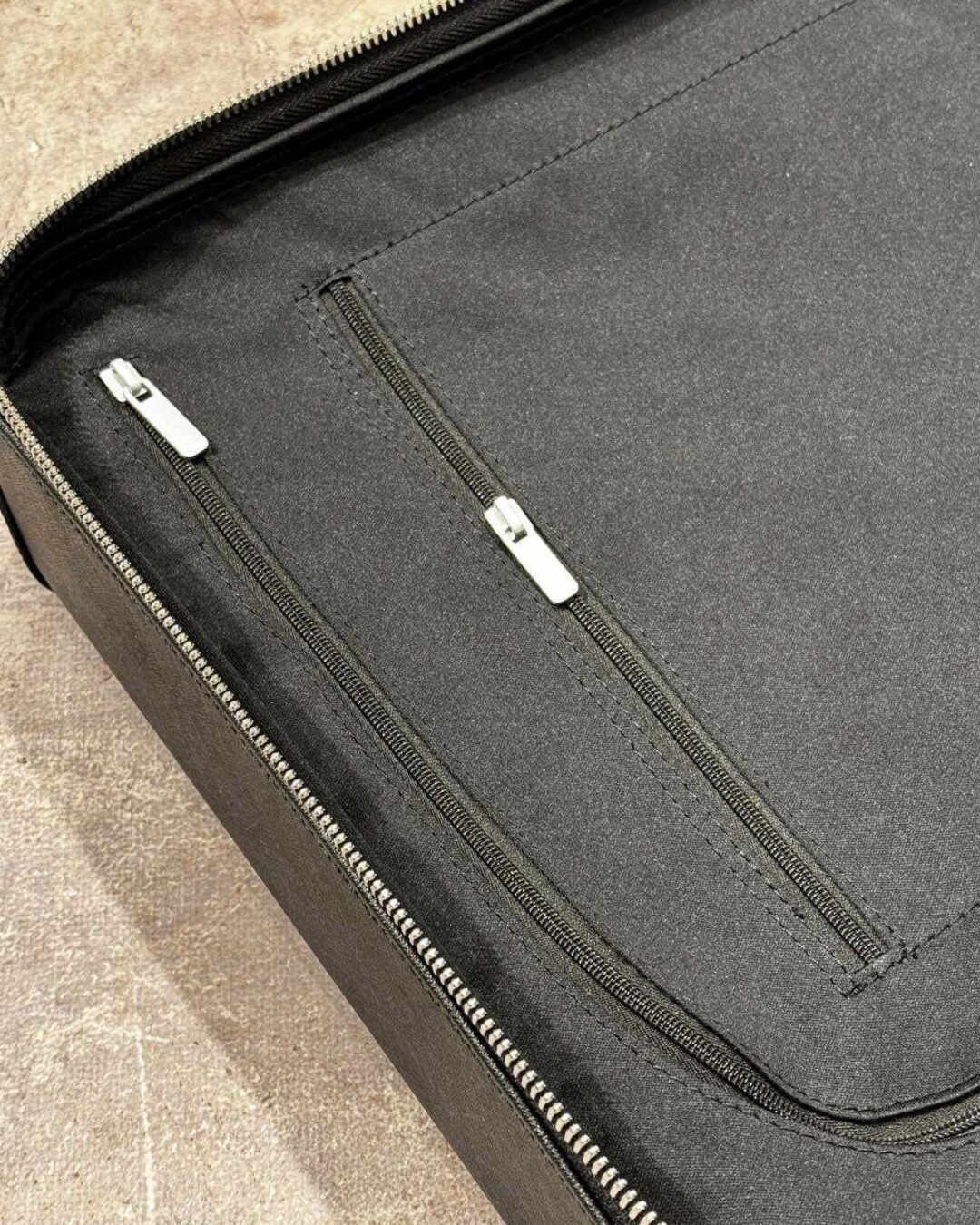 Чемодан Louis Vuitton