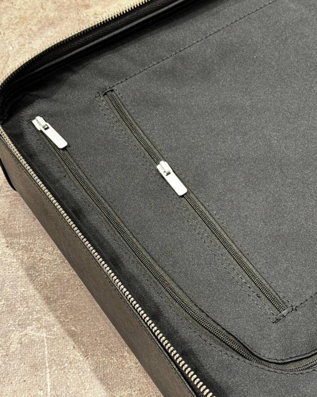 Чемодан Louis Vuitton