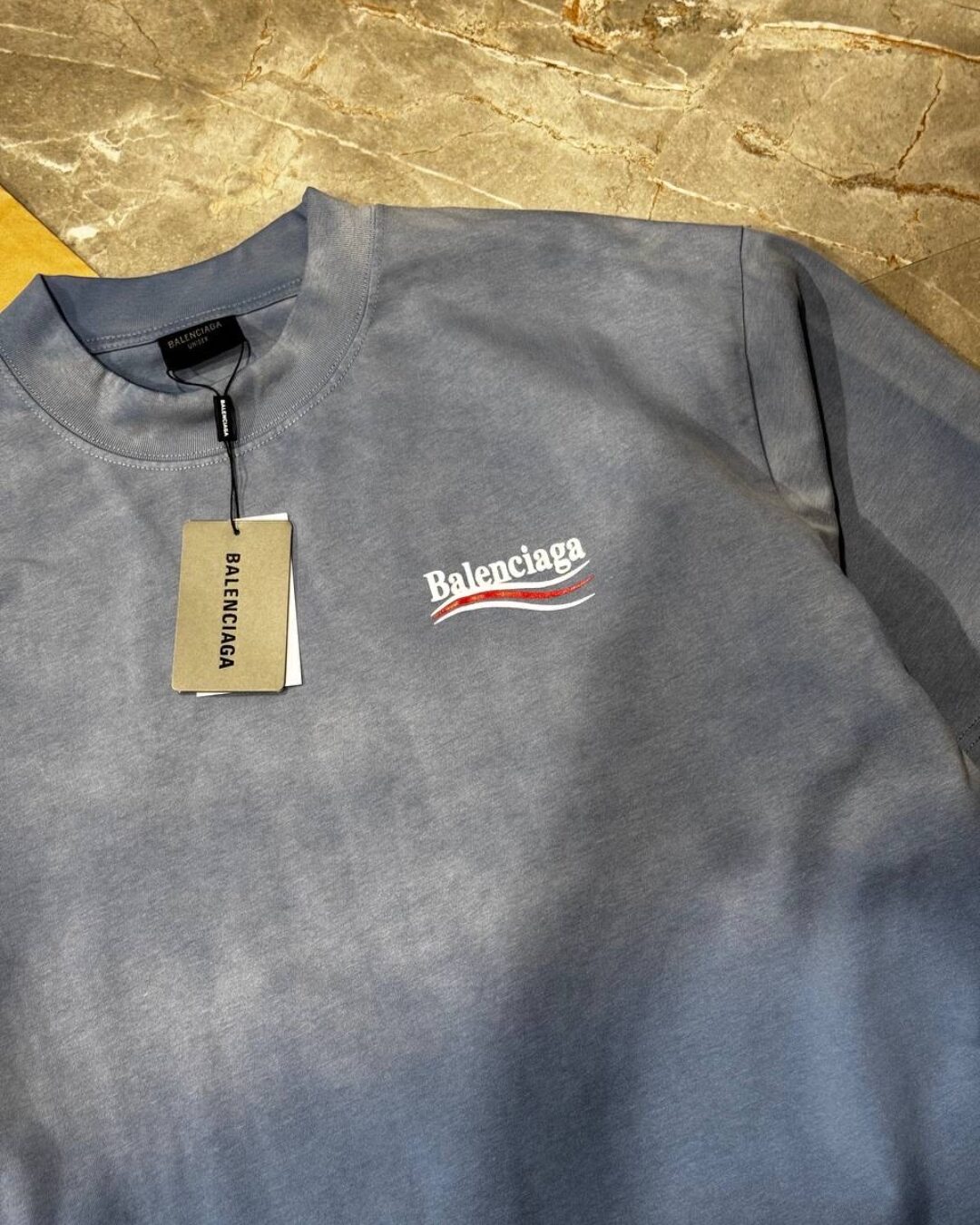 Футболка Balenciaga