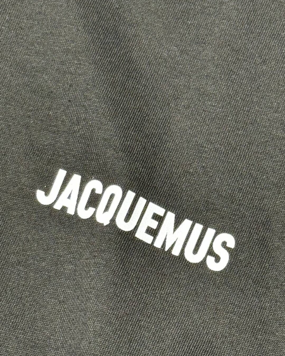 Футболка Jacquemus
