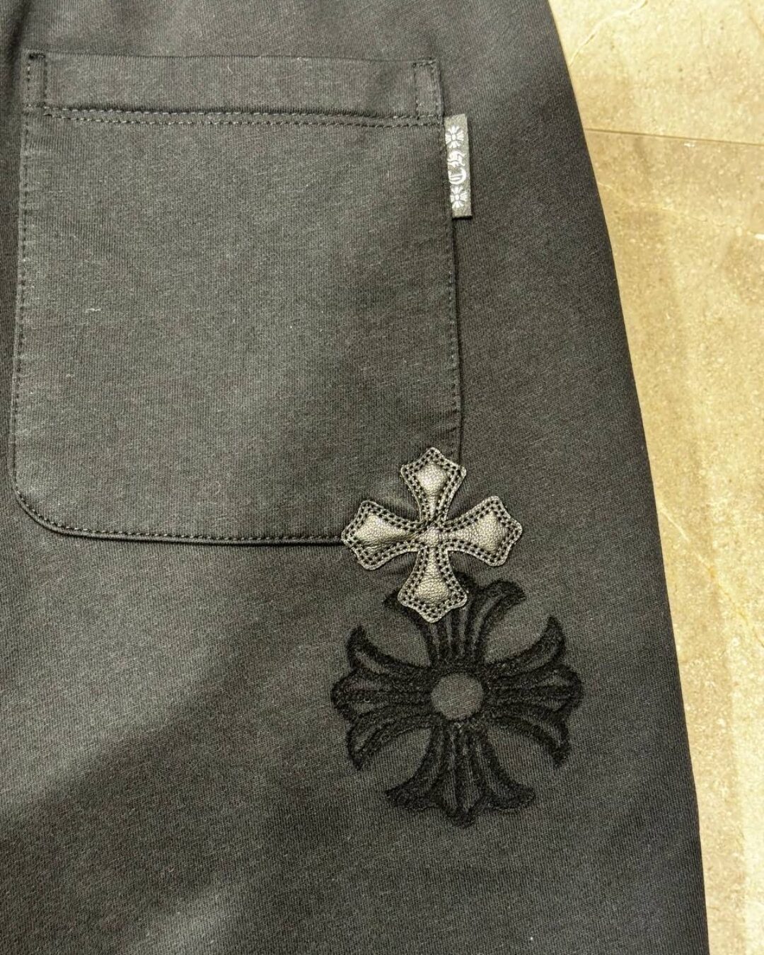 Шорты Chrome Hearts
