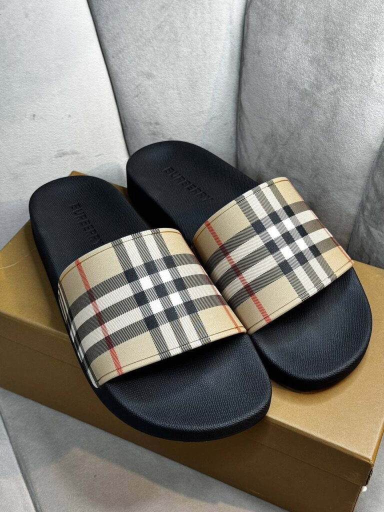 Тапки Burberry