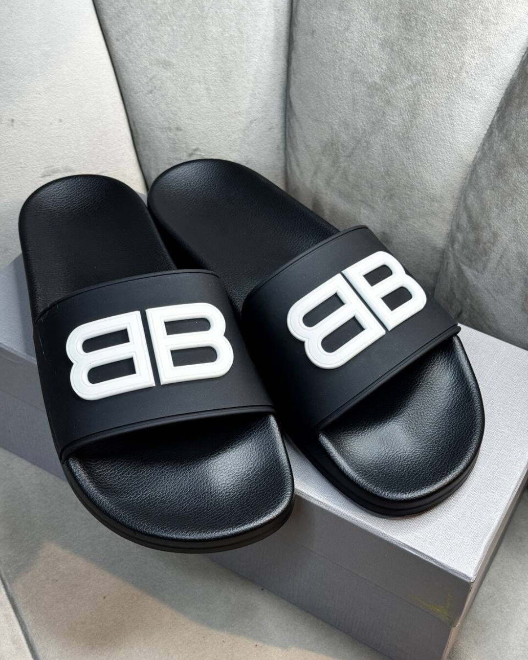 Тапки Balenciaga