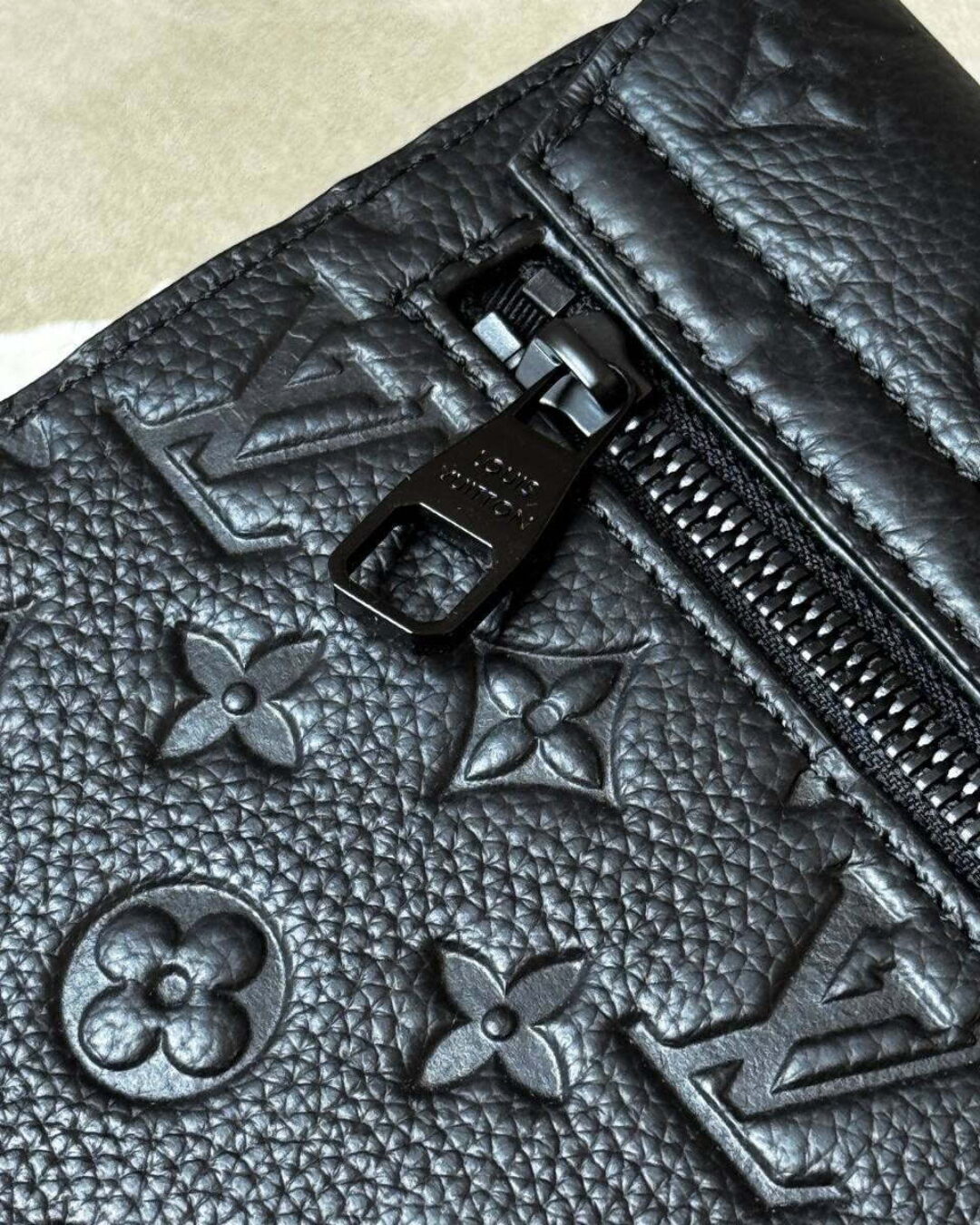 Сумка Louis Vuitton