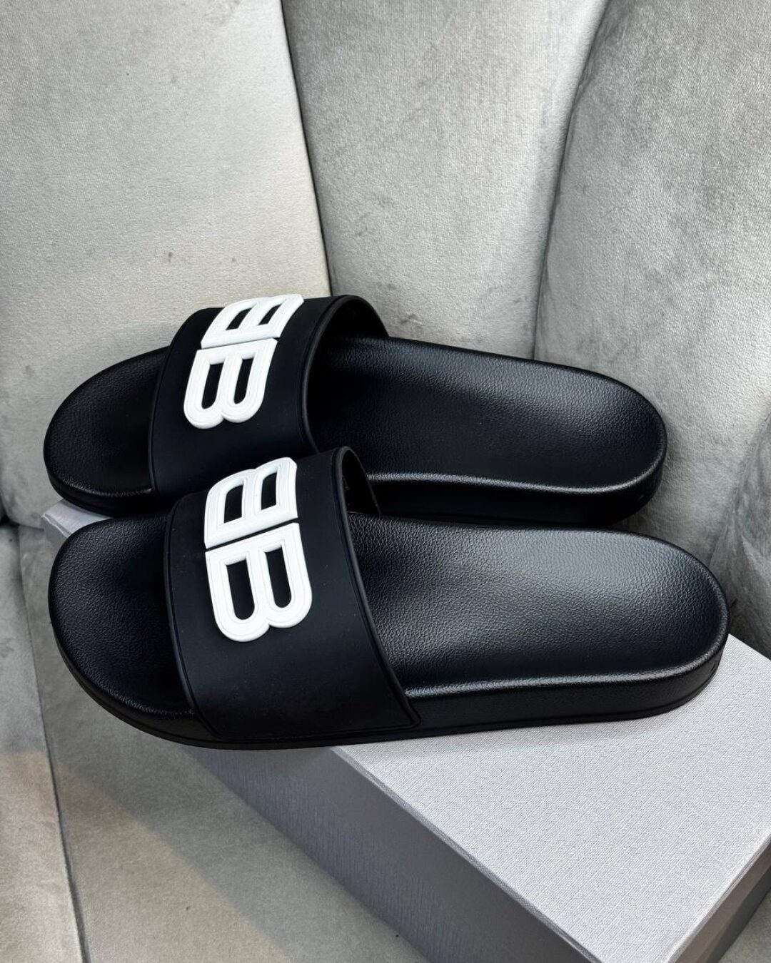 Тапки Balenciaga