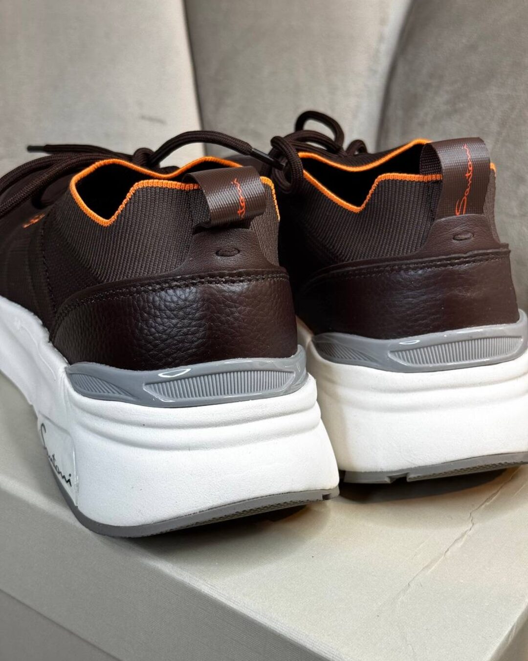 Кроссовки Santoni