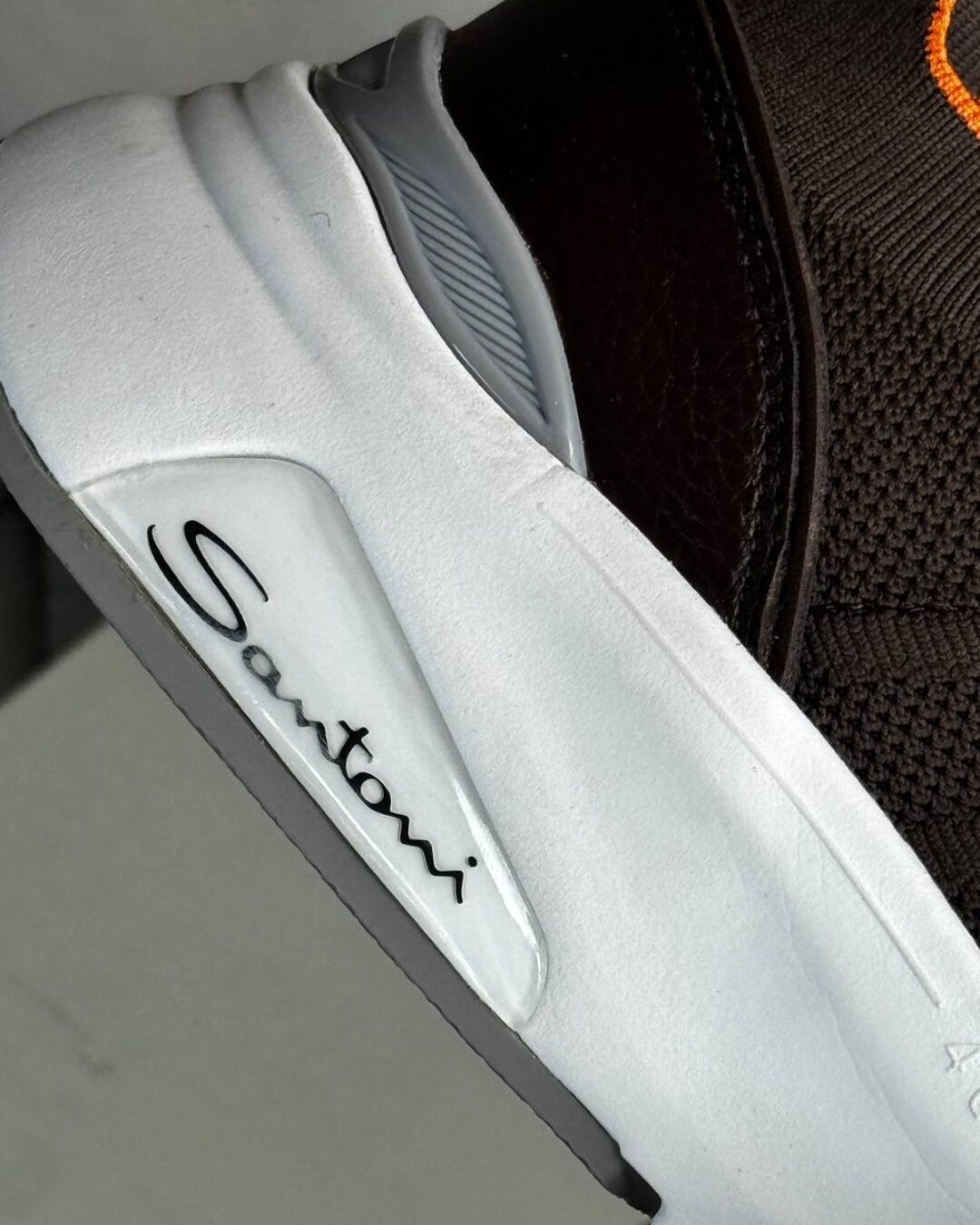 Кроссовки Santoni