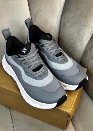 Кроссовки Loewe