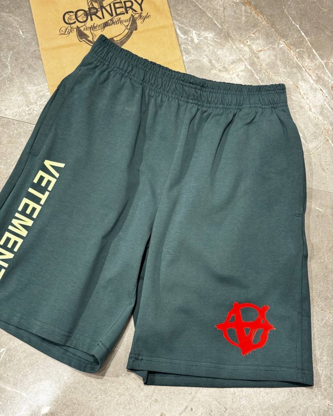 Шорты Vetements