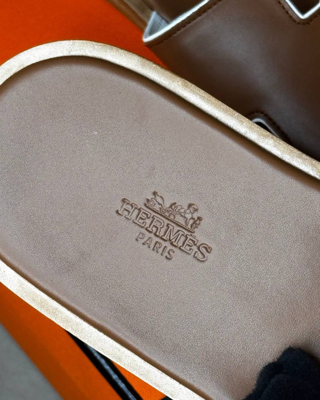 Тапки Hermes