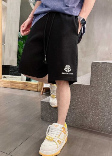 Шорты Balenciaga