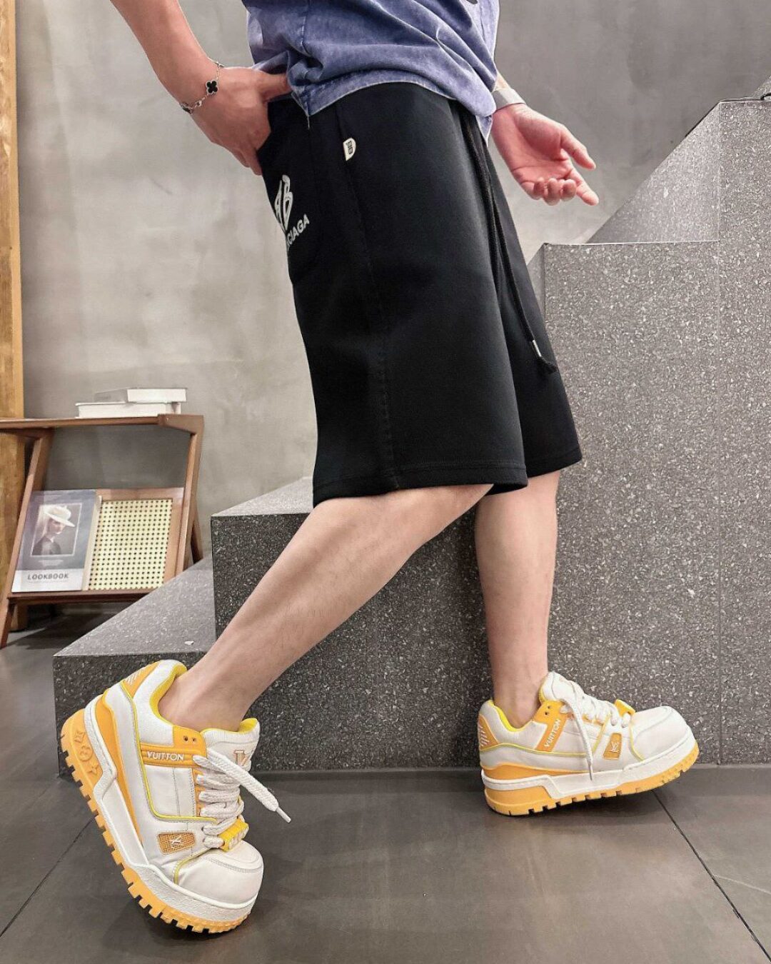 Шорты Balenciaga