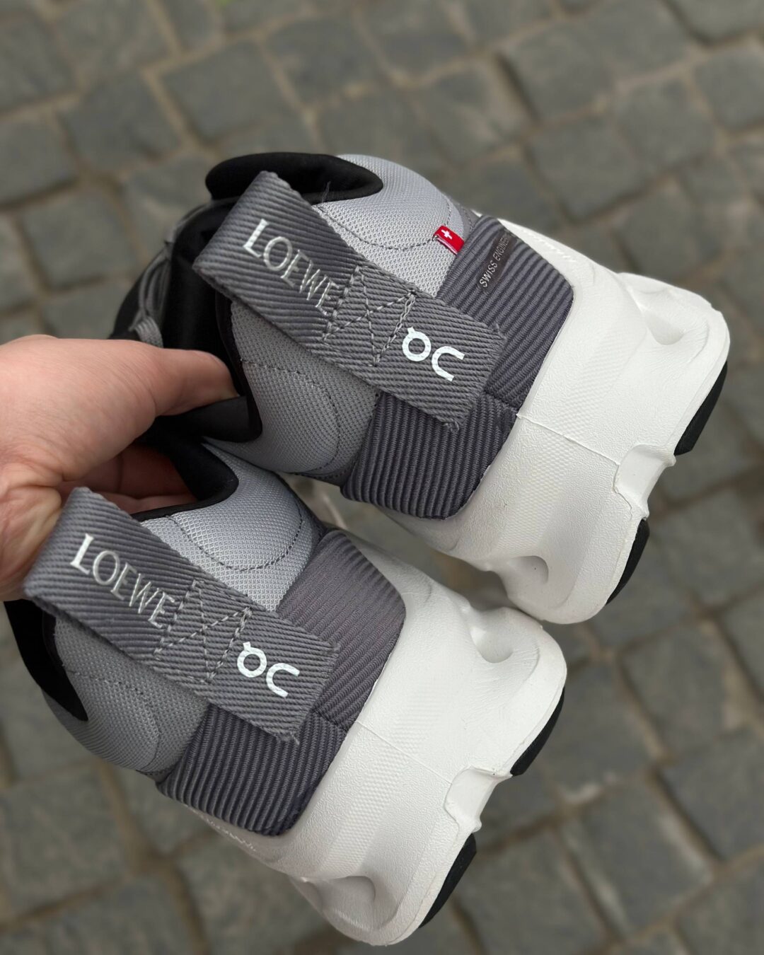 Кроссовки Loewe