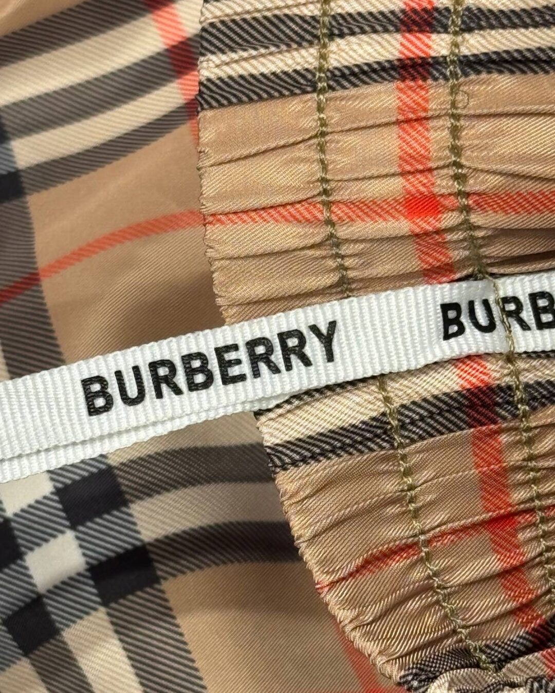 Шорты Burberry