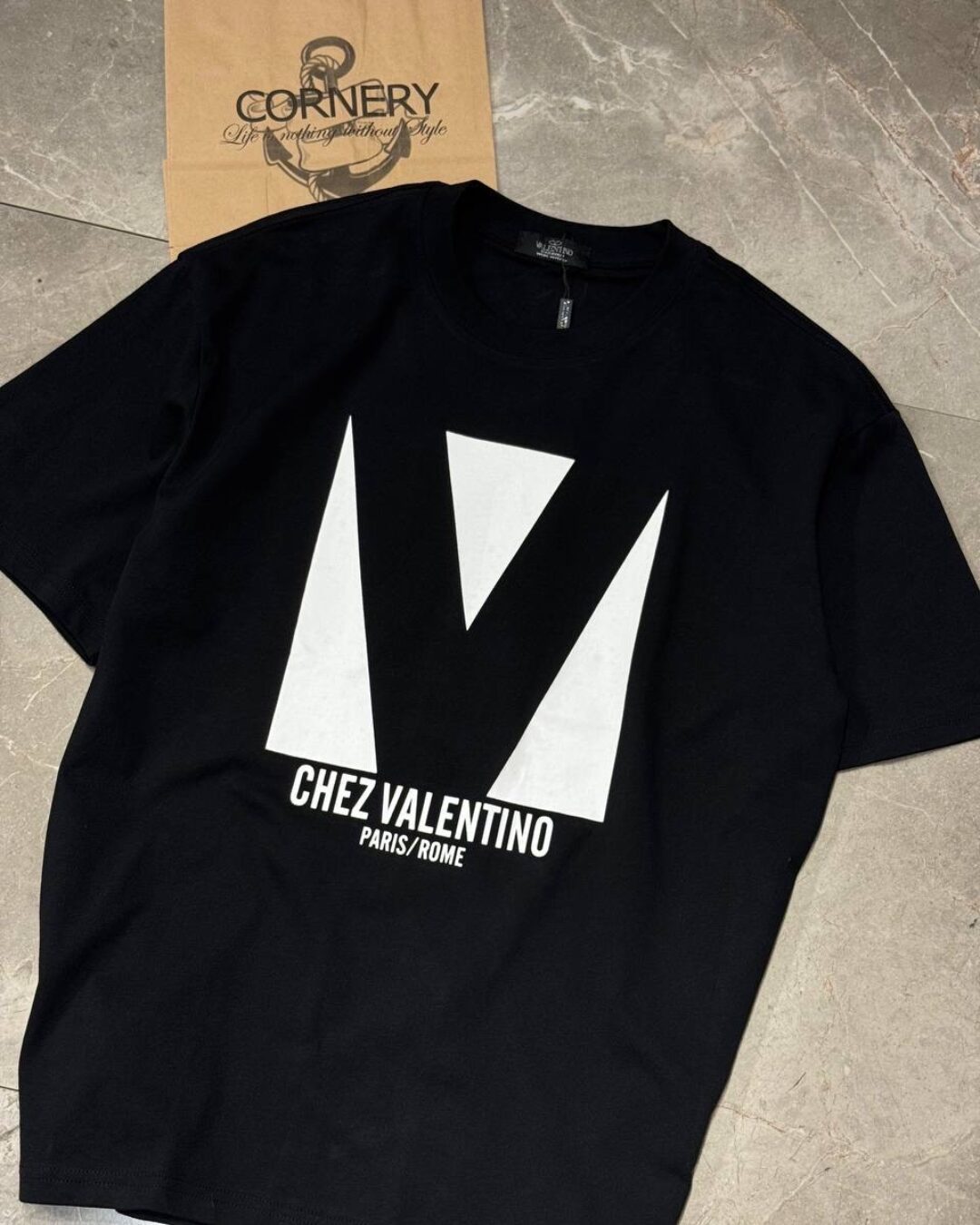 Футболка Valentino
