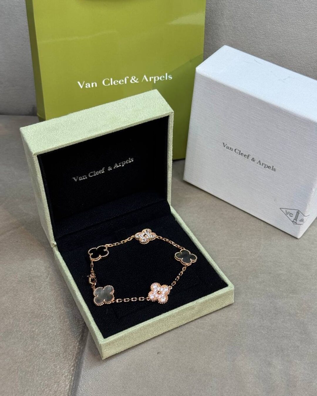 Браслет Van Cleef & Arpels Vintage Alhambra