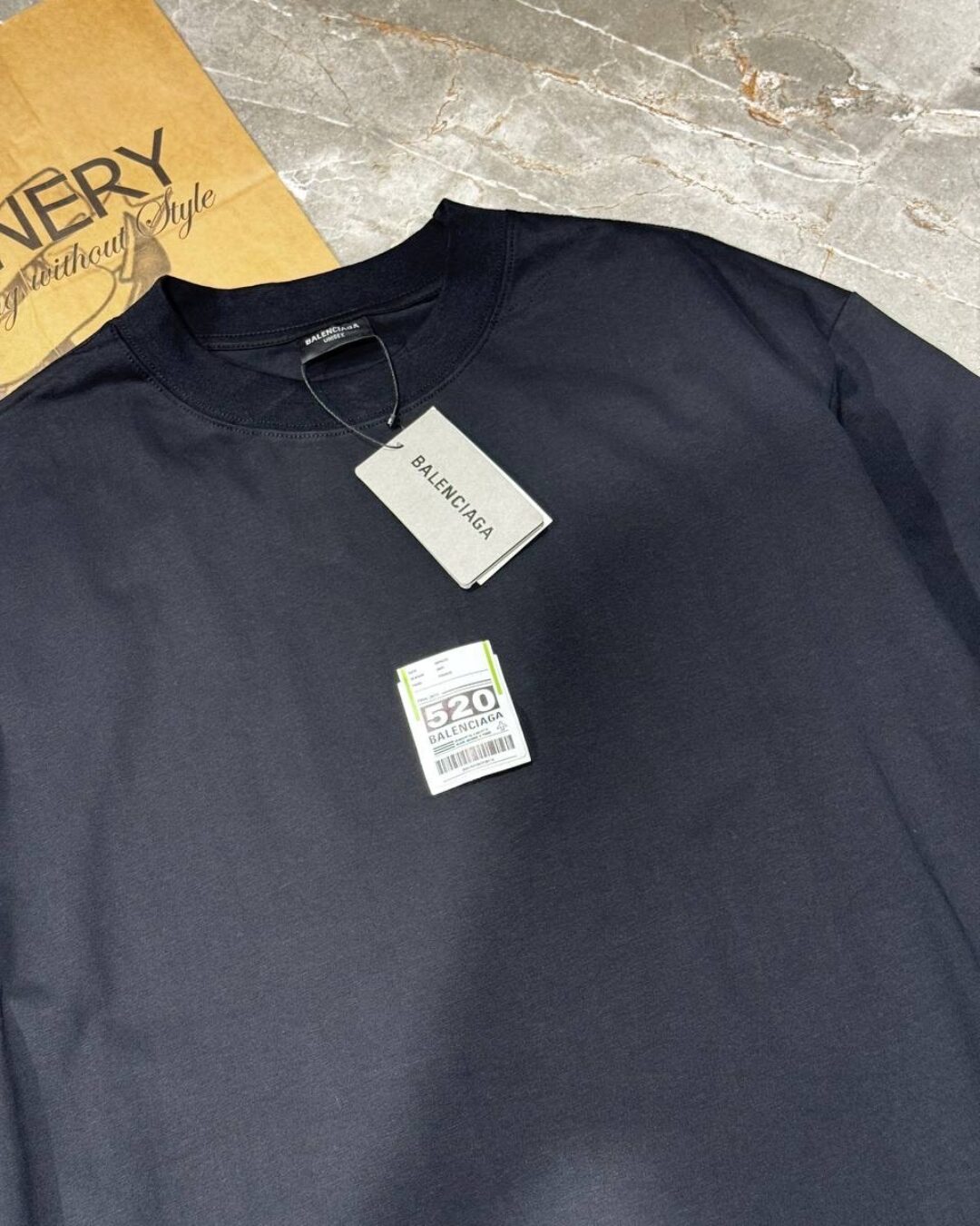 Футболка Balenciaga
