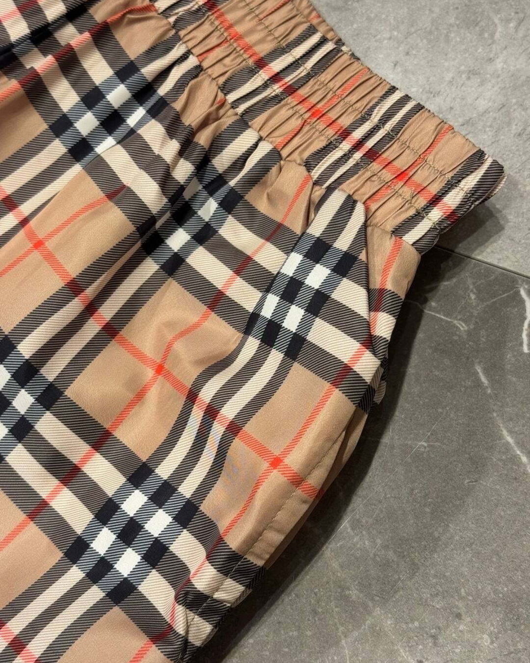 Шорты Burberry