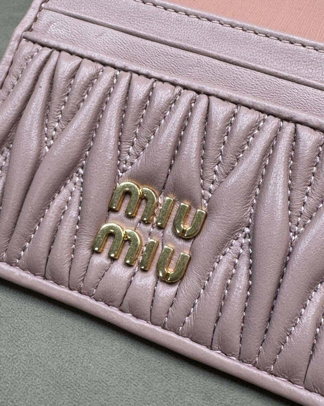 Картхолдер Miu Miu