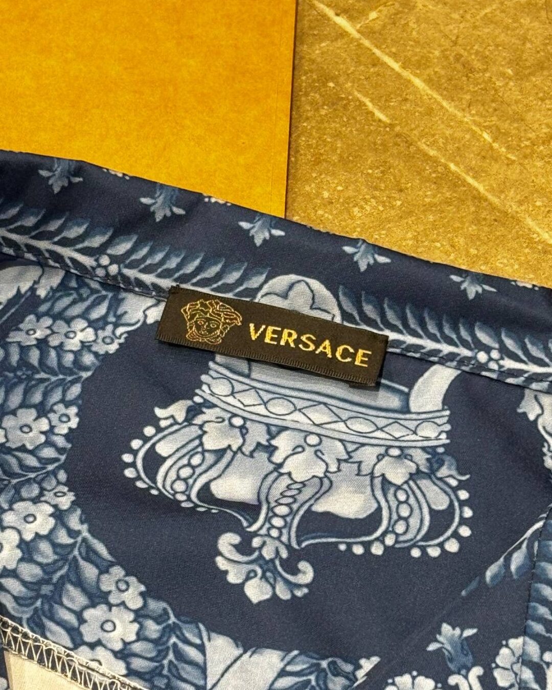 Костюм Versace