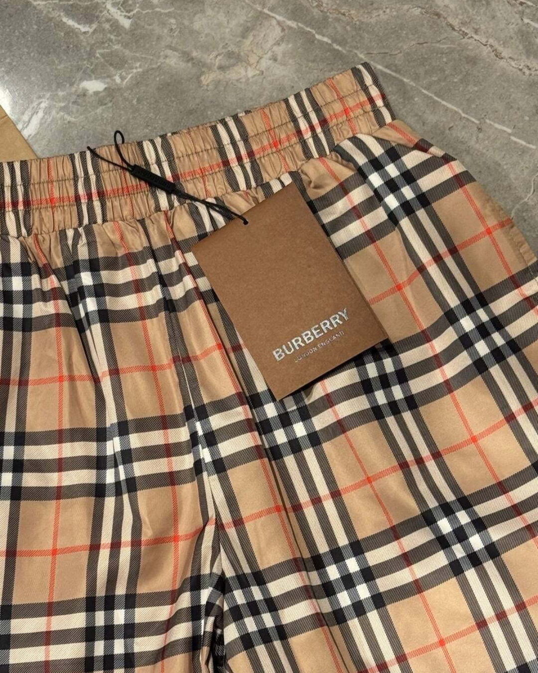 Шорты Burberry