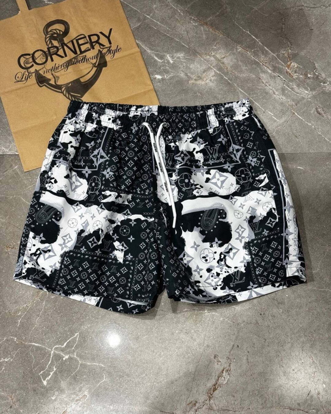 Шорты Louis Vuitton