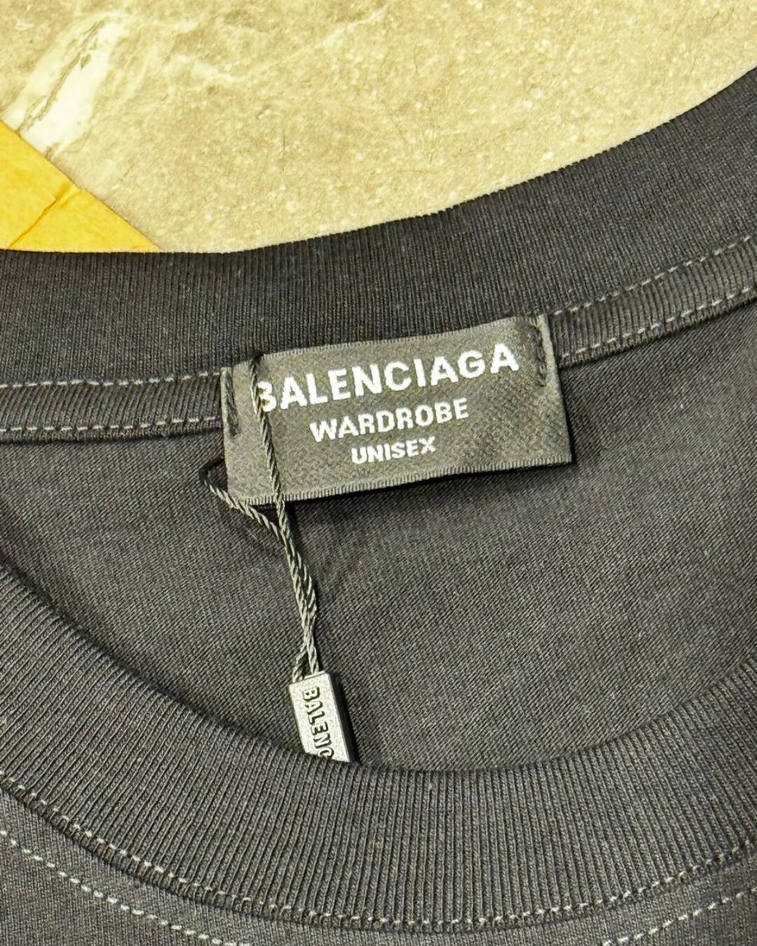 Футболка Balenciaga