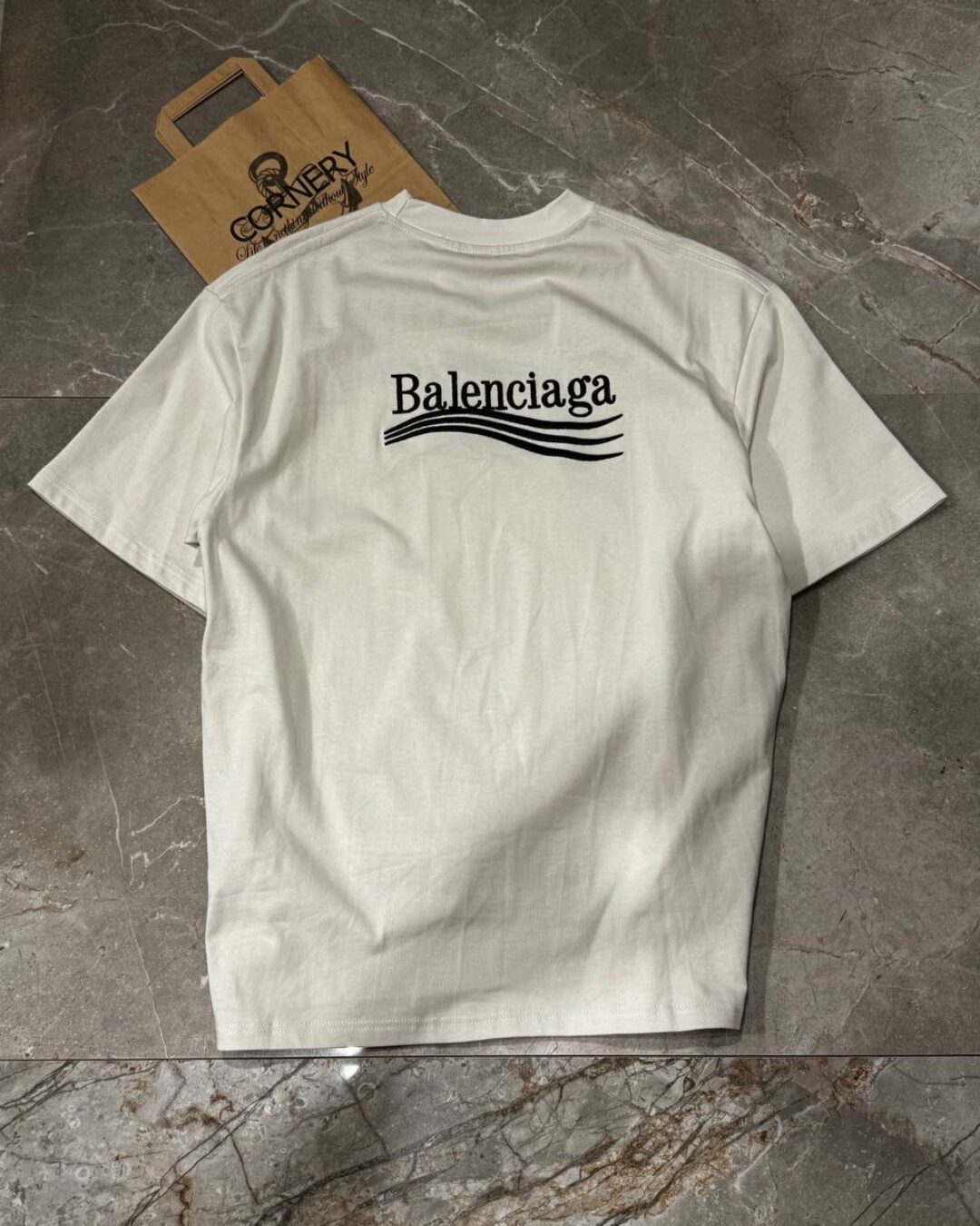 Футболка Balenciaga