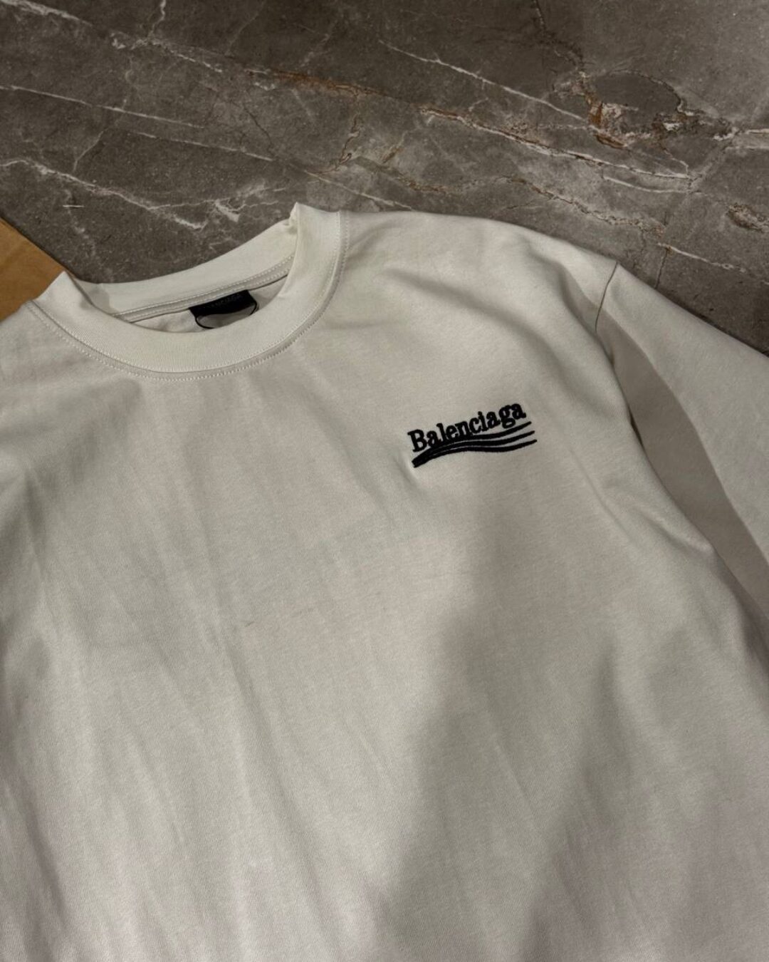 Футболка Balenciaga