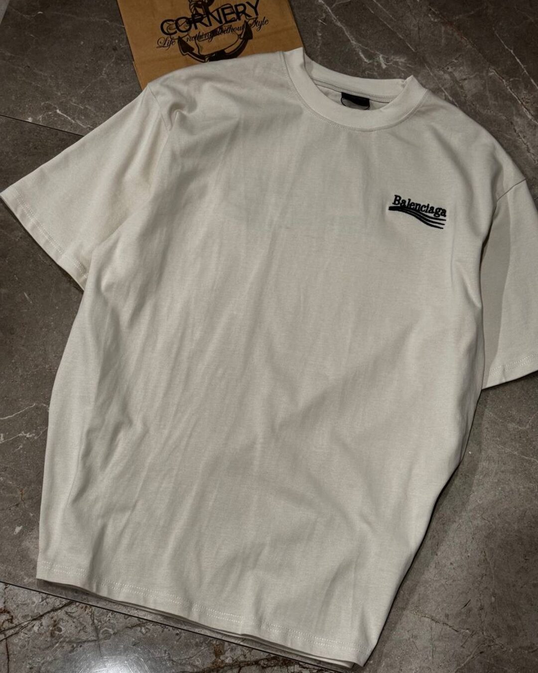 Футболка Balenciaga