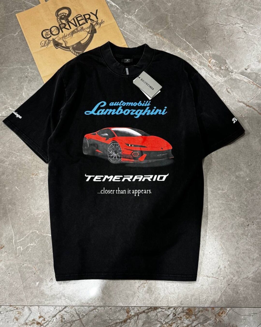 Футболка Balenciaga
