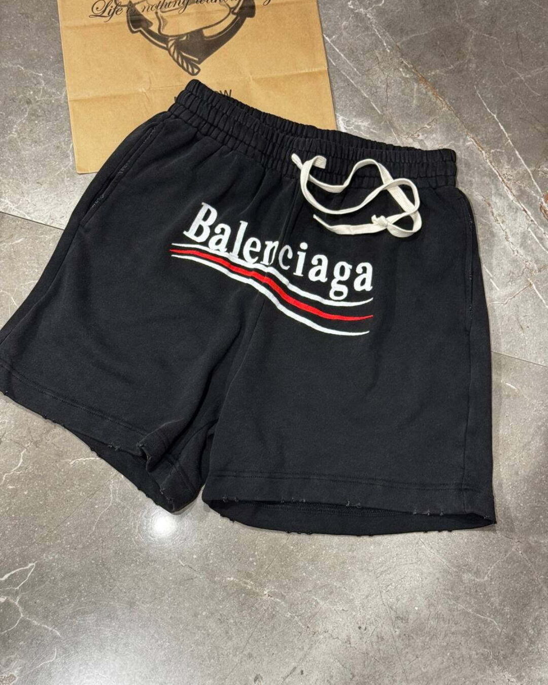 Шорты Balenciaga