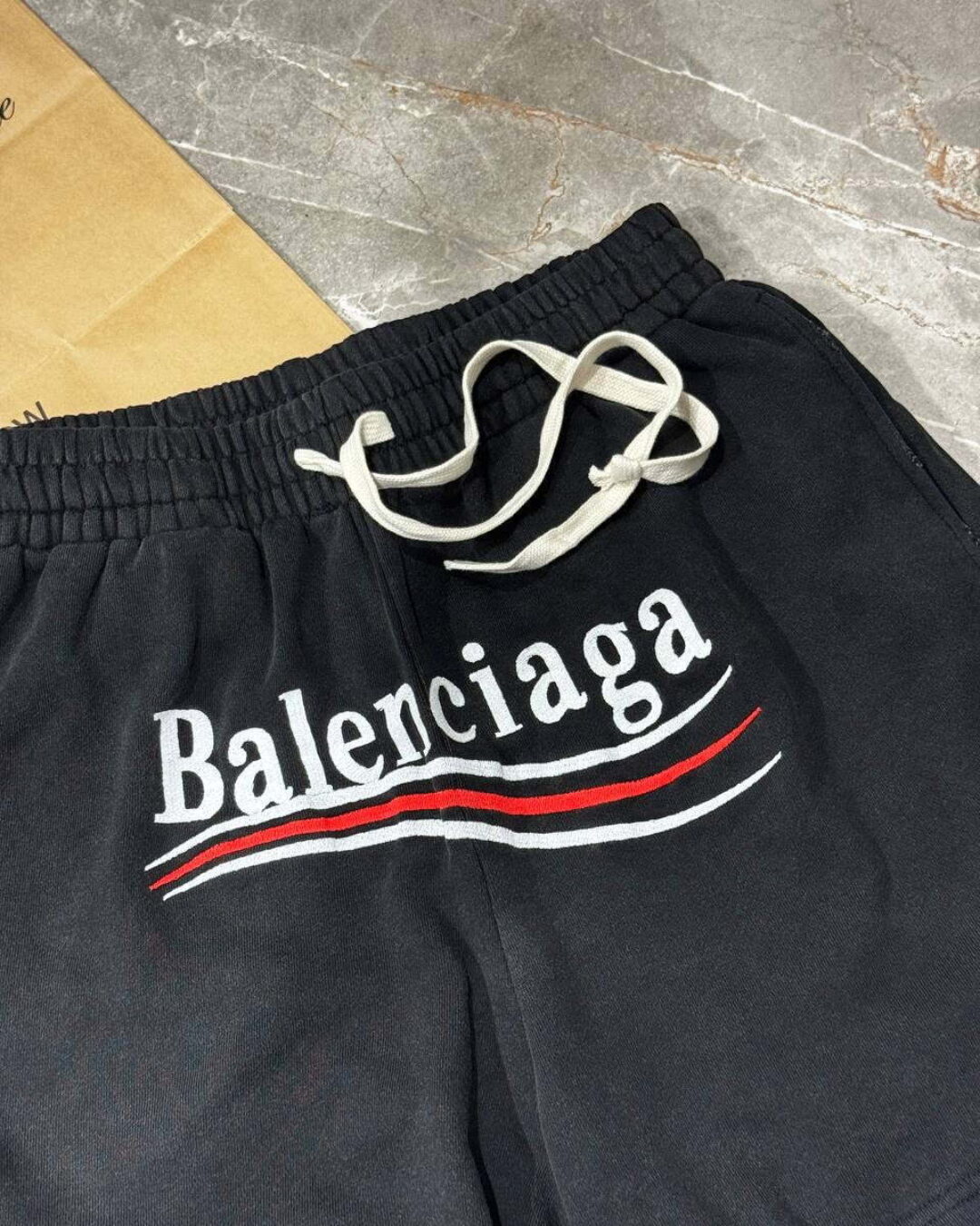 Шорты Balenciaga